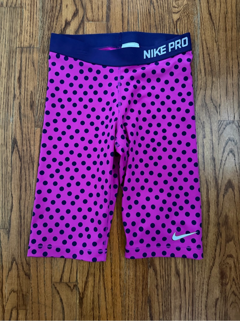 Nike Pro / Polka Dot Bike Shorts / Sz M / 11" Inseam